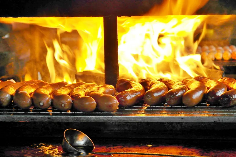 Najlepsza kiełbasa na Podhalu? Odwiedź tę restaurację w Zakopanem!